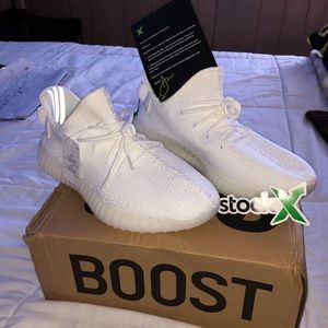 Yeezy 350 Boost v2 “Cream White”